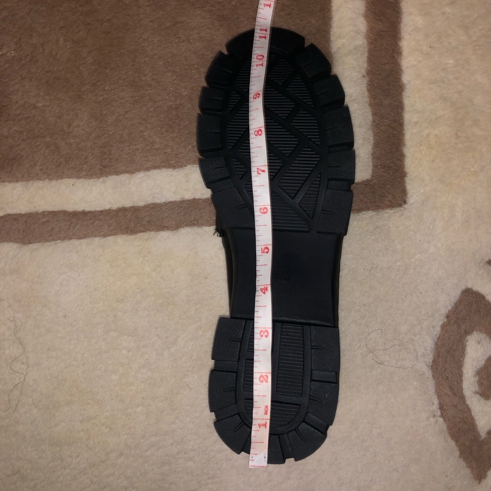 Brand new Cushionair black shoes - Picture 5 of 5